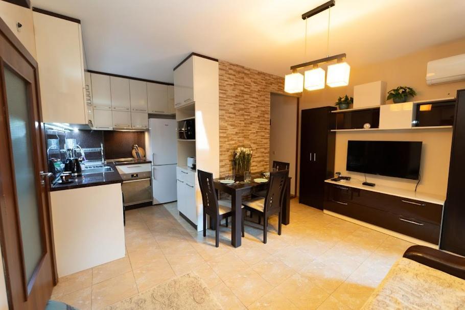 Апартамент За Гости Уют Burgas City Eksteriør billede